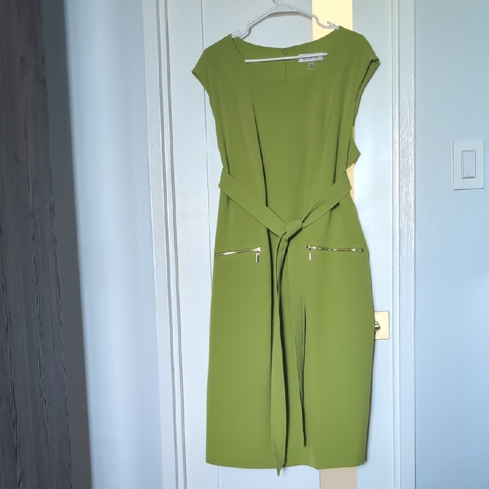 Green Sleeveless Dress